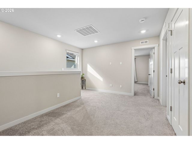 23830 Sw Vermillion Dr, Tualatin, OR 97062
