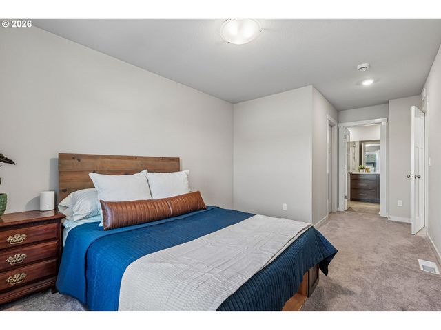 23830 Sw Vermillion Dr, Tualatin, OR 97062