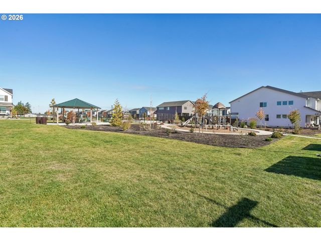 23830 Sw Vermillion Dr, Tualatin, OR 97062