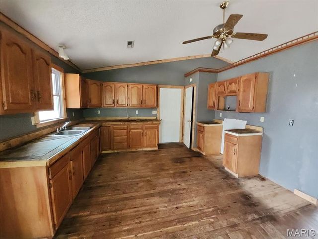 24751 Mayapple Lane, Lebanon, MO 65536