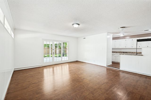 19 Shadowood Lane, Gainesville, TX 76240