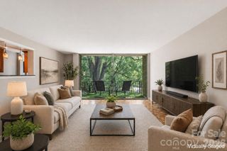 1300 Queens Road 402, Charlotte, NC 28207