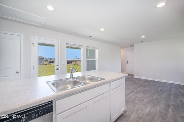 244 Ashworth Drive, Tabor City, NC 28463