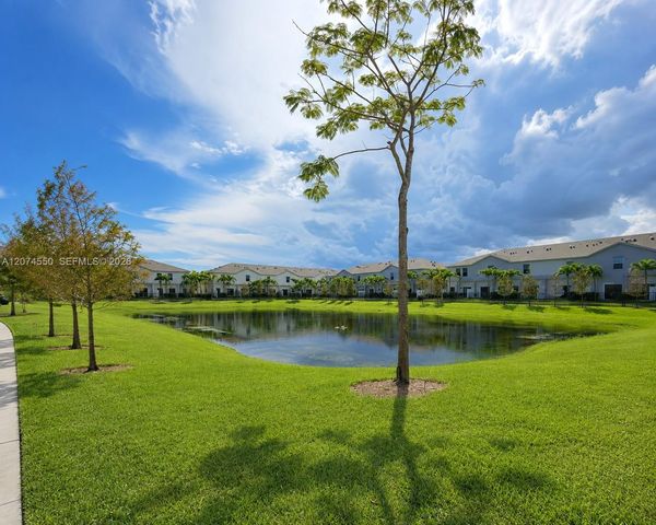 364 NW 8th Court 364, Pompano Beach, FL 33060