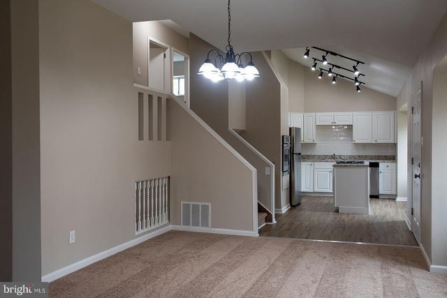 914 ASTON MARTIN DR, Lindenwold, NJ 08021