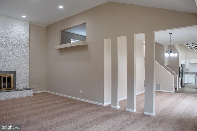 914 ASTON MARTIN DR, Lindenwold, NJ 08021