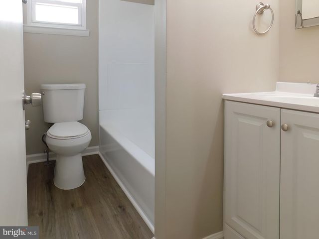 914 ASTON MARTIN DR, Lindenwold, NJ 08021