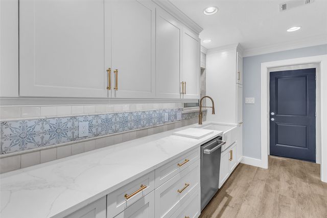 3002 Carolyn Court, Bedford, TX 76021