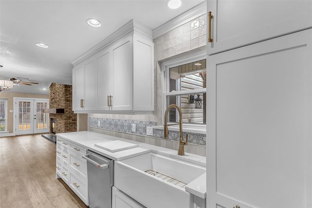 3002 Carolyn Court, Bedford, TX 76021