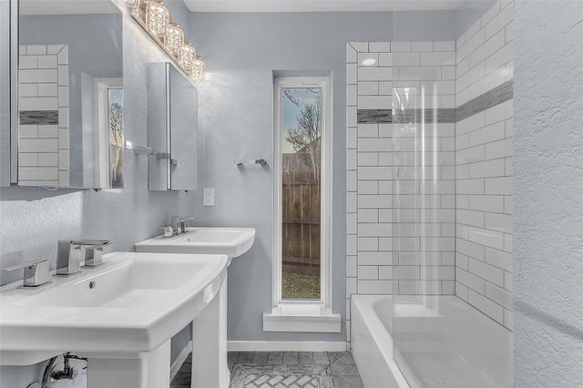 3002 Carolyn Court, Bedford, TX 76021