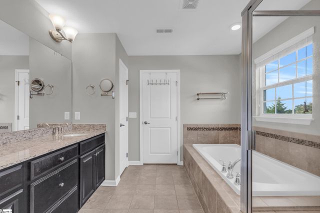 34 Barlow Court, Simpsonville, SC 29681