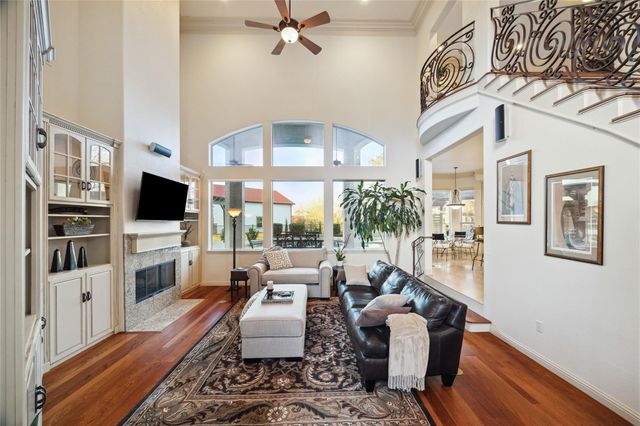 7843 Lakebrook Drive, Missouri City, TX 77459