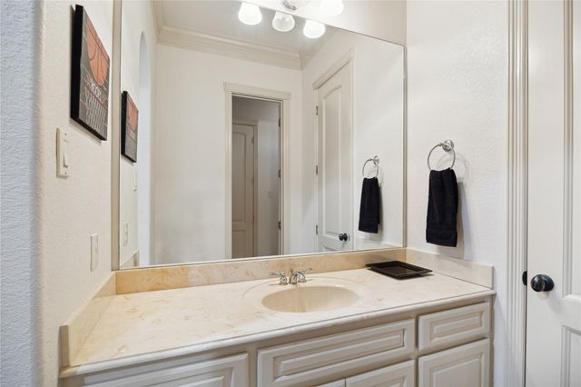 7843 Lakebrook Drive, Missouri City, TX 77459