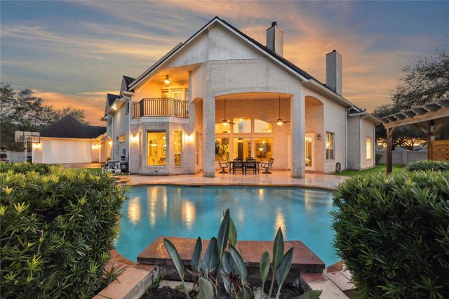 7843 Lakebrook Drive, Missouri City, TX 77459