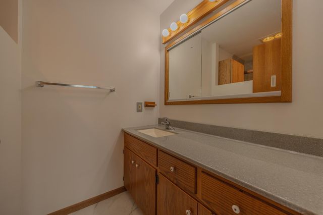 2113 Country Club Drive NE, Willmar, MN 56201