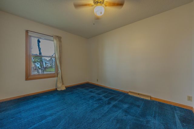2113 Country Club Drive NE, Willmar, MN 56201