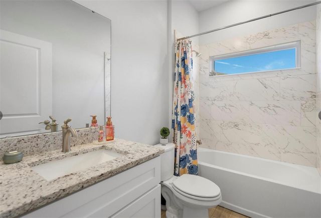 817 DESMOINES PLACE, Kissimmee, FL 34759