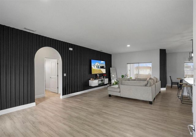 817 DESMOINES PLACE, Kissimmee, FL 34759