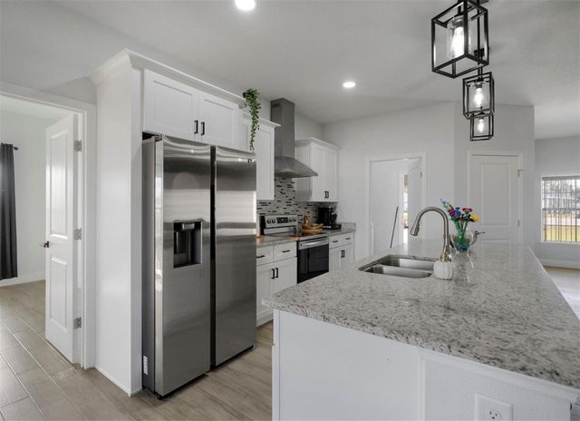 817 DESMOINES PLACE, Kissimmee, FL 34759