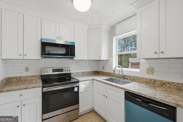 241 HARDY Way, Hiram, GA 30141