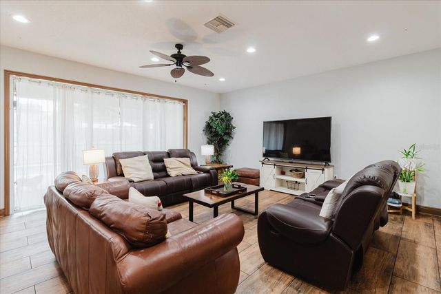 2603 BISMARK DRIVE, Valrico, FL 33596