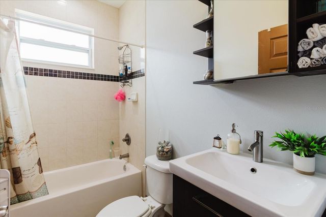 2603 BISMARK DRIVE, Valrico, FL 33596