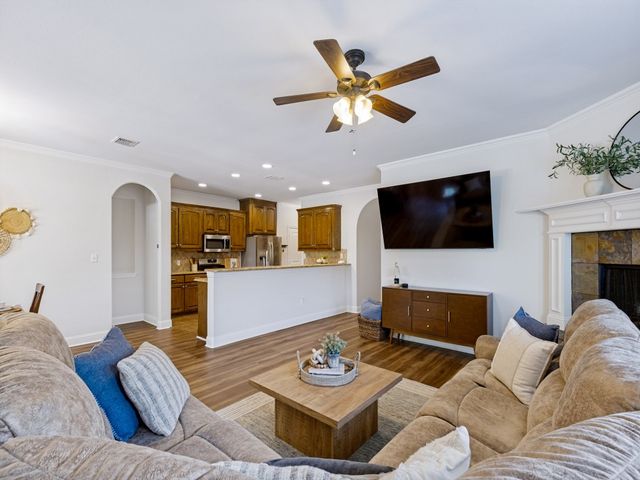 2720 Westglen Drive, Denton, TX 76207