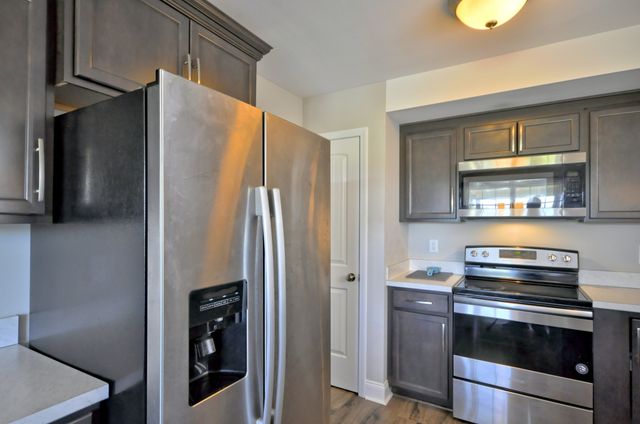 824 Crestone Ln, Clarksville, TN 37042