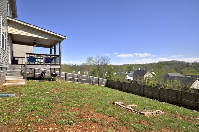 824 Crestone Ln, Clarksville, TN 37042