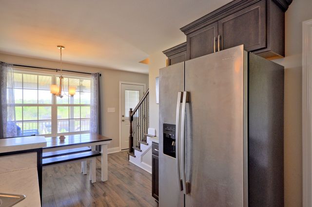 824 Crestone Ln, Clarksville, TN 37042