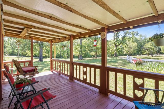 3310 Shiloh Church Rd, Camden, TN 38320