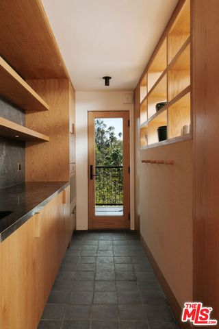 5698 Holly Oak Drive, Los Angeles, CA 90068