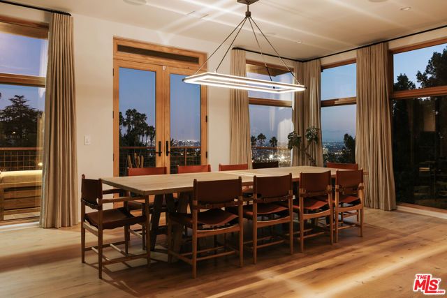 5698 Holly Oak Drive, Los Angeles, CA 90068
