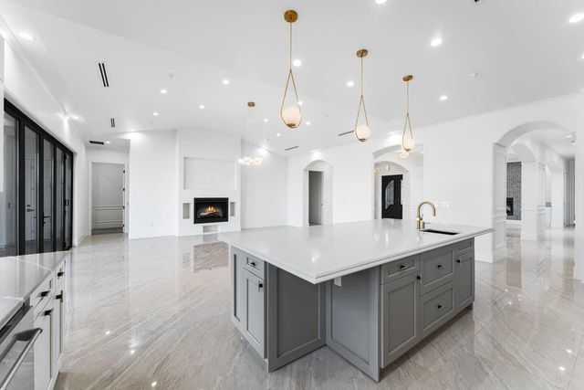 42730 W 23rd Street, Lancaster, CA 93536