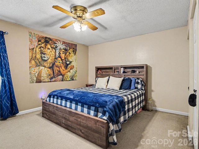888 Sunbeam Drive, Lincolnton, NC 28092