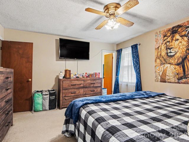 888 Sunbeam Drive, Lincolnton, NC 28092