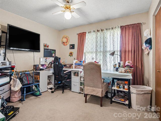 888 Sunbeam Drive, Lincolnton, NC 28092