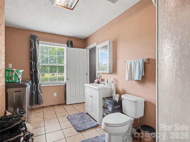 888 Sunbeam Drive, Lincolnton, NC 28092