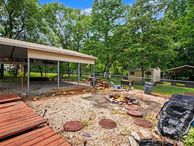 888 Sunbeam Drive, Lincolnton, NC 28092