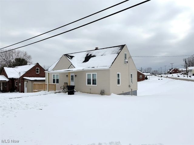 244 Winters Drive, Wintersville, OH 43953