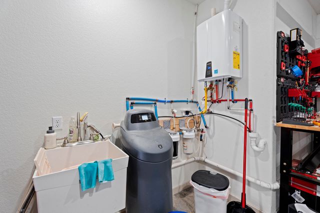 31797 S 598 Court, Grove, OK 74344