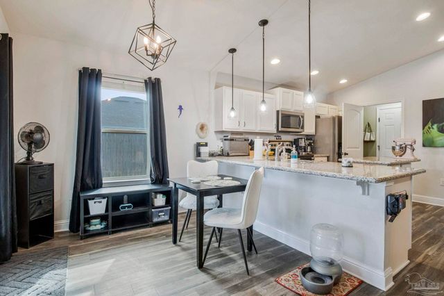 6340 Arbor Ln, Gulf Breeze, FL 32563