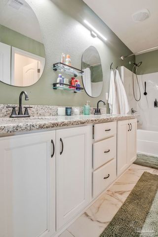 6340 Arbor Ln, Gulf Breeze, FL 32563