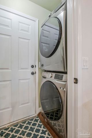 6340 Arbor Ln, Gulf Breeze, FL 32563