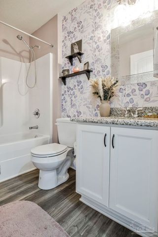 6340 Arbor Ln, Gulf Breeze, FL 32563