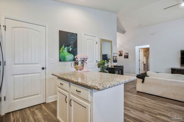 6340 Arbor Ln, Gulf Breeze, FL 32563