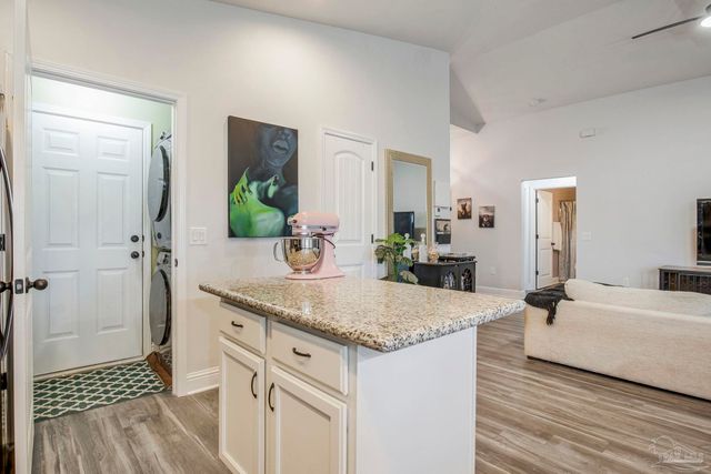 6340 Arbor Ln, Gulf Breeze, FL 32563