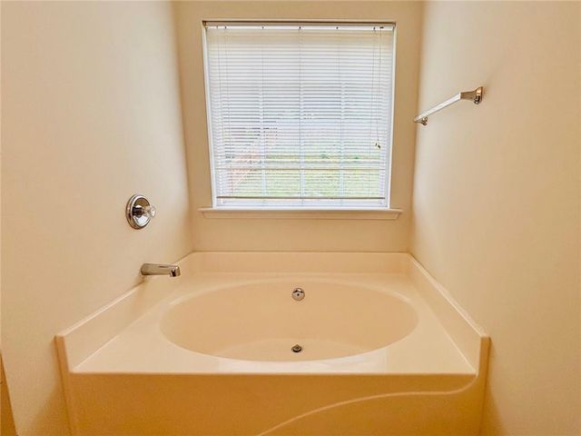 5421 Skylar Creek Lane, Buford, GA 30518