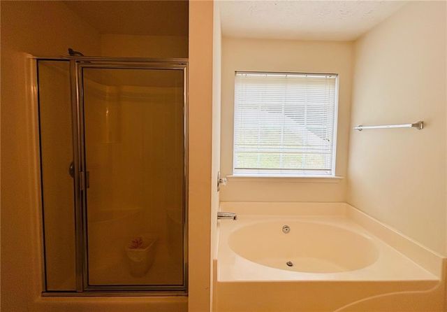 5421 Skylar Creek Lane, Buford, GA 30518