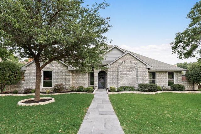 2100 Antibes Drive, Carrollton, TX 75006